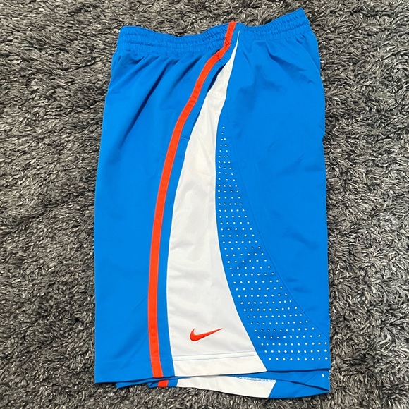 NIKE basketball shorts - Picture 2 of 2